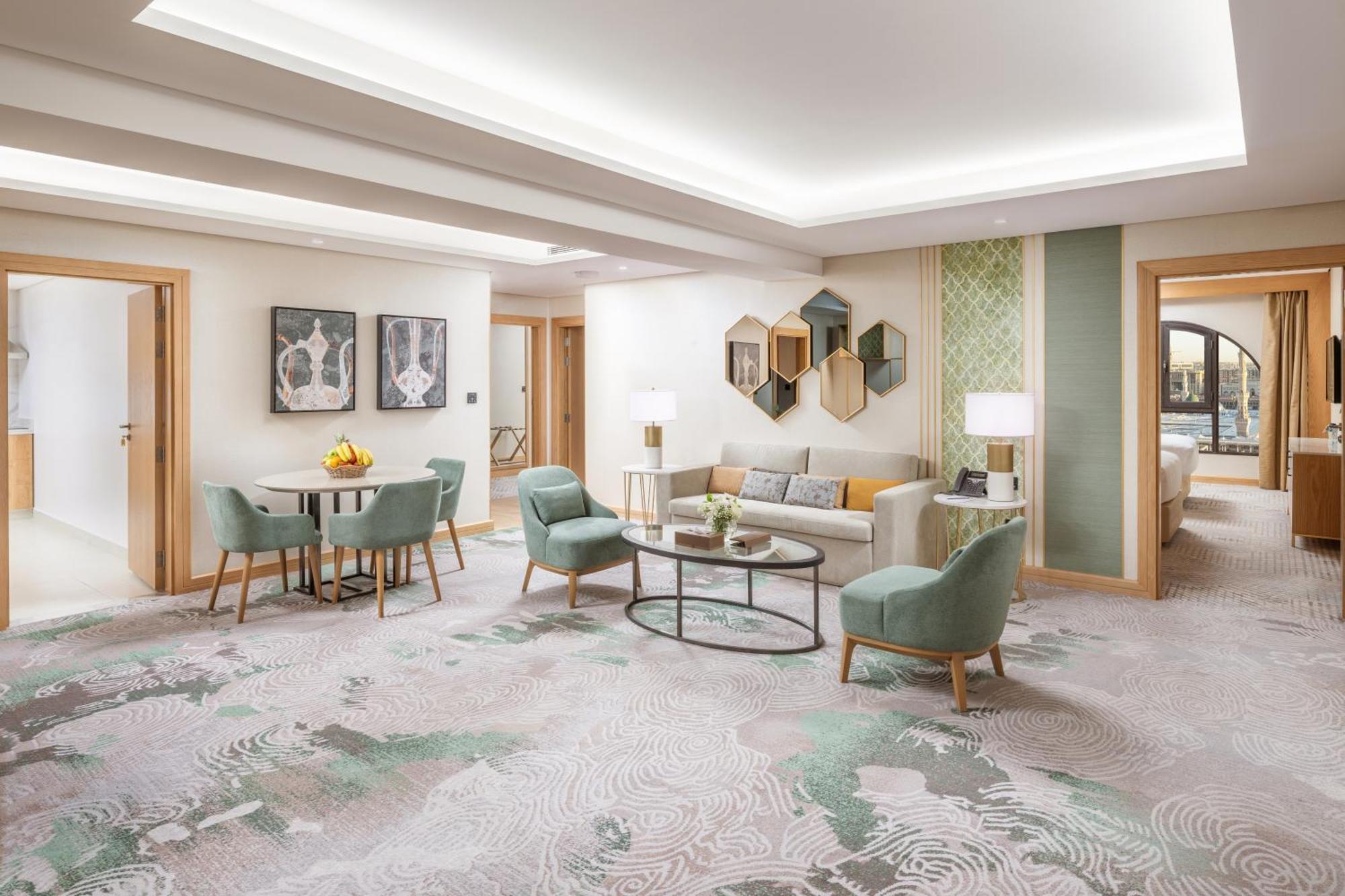 فندق أجنحة طيبة المدينة المدينة المنورة المظهر الخارجي الصورة The interior of the hotel